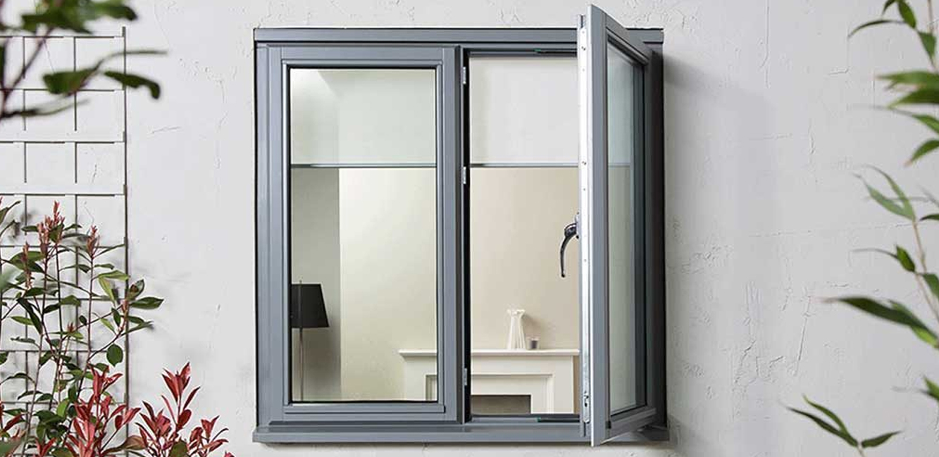 ALUMININUM CASEMENT WINDOW
